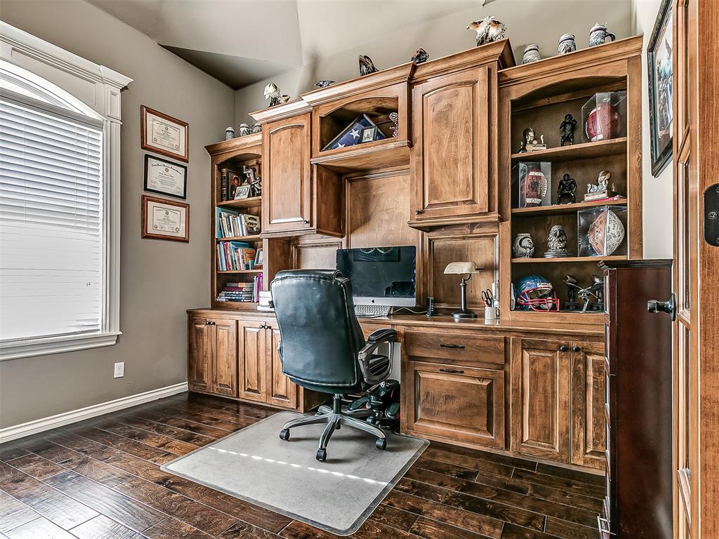 11705 Charleston Way Property Photo 5