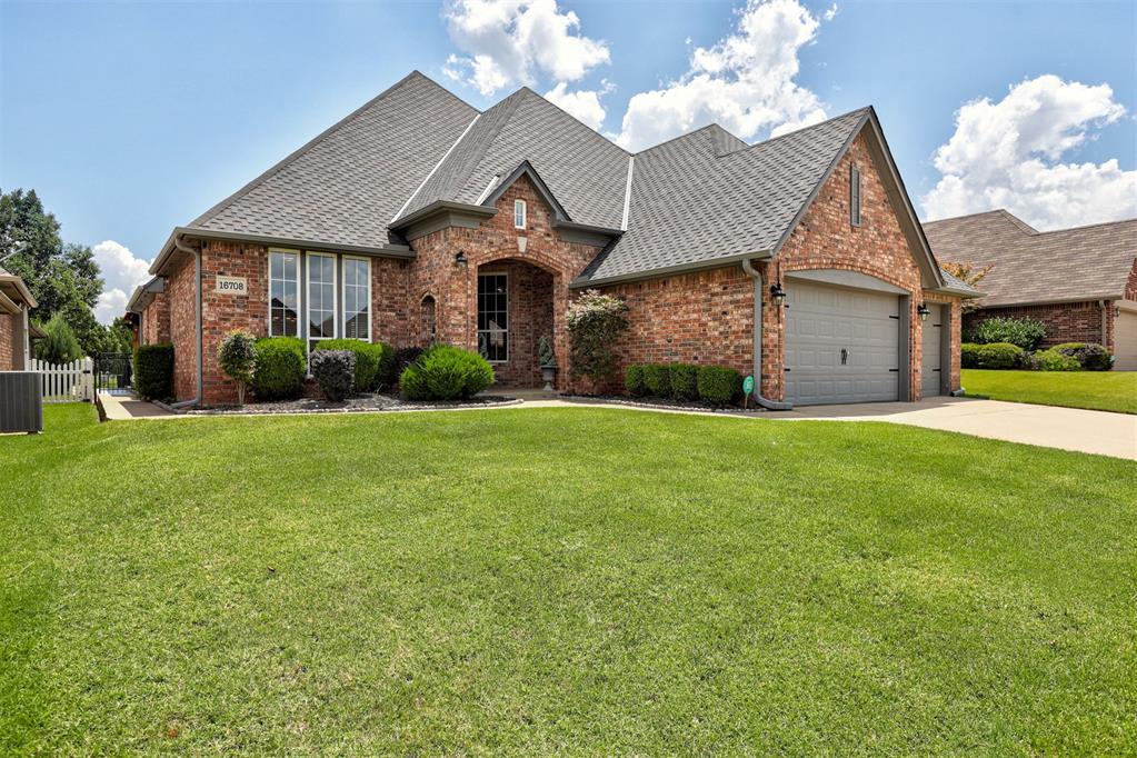 16708 Covington Manor Property Photo 3