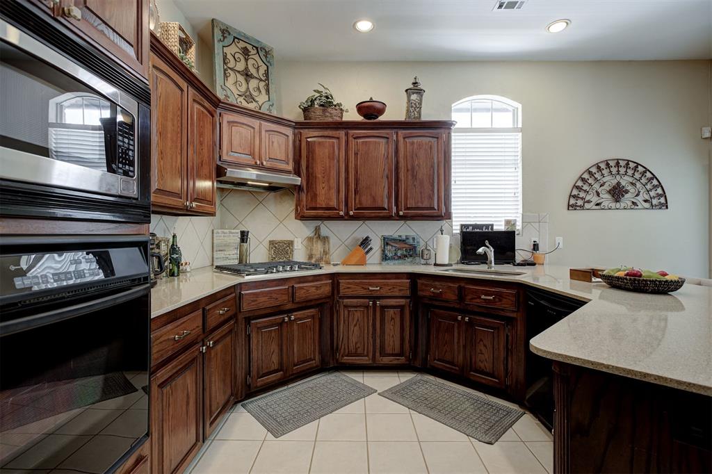 16708 Covington Manor Property Photo 13