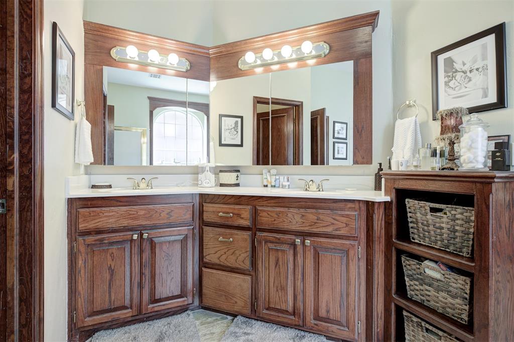 16708 Covington Manor Property Photo 30