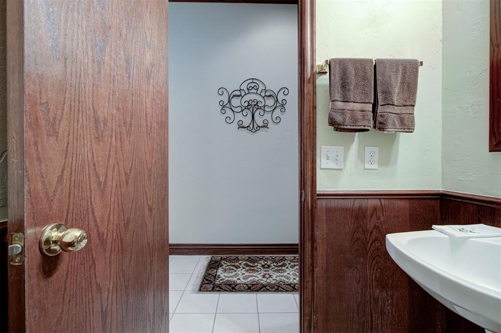 16708 Covington Manor Property Photo 32