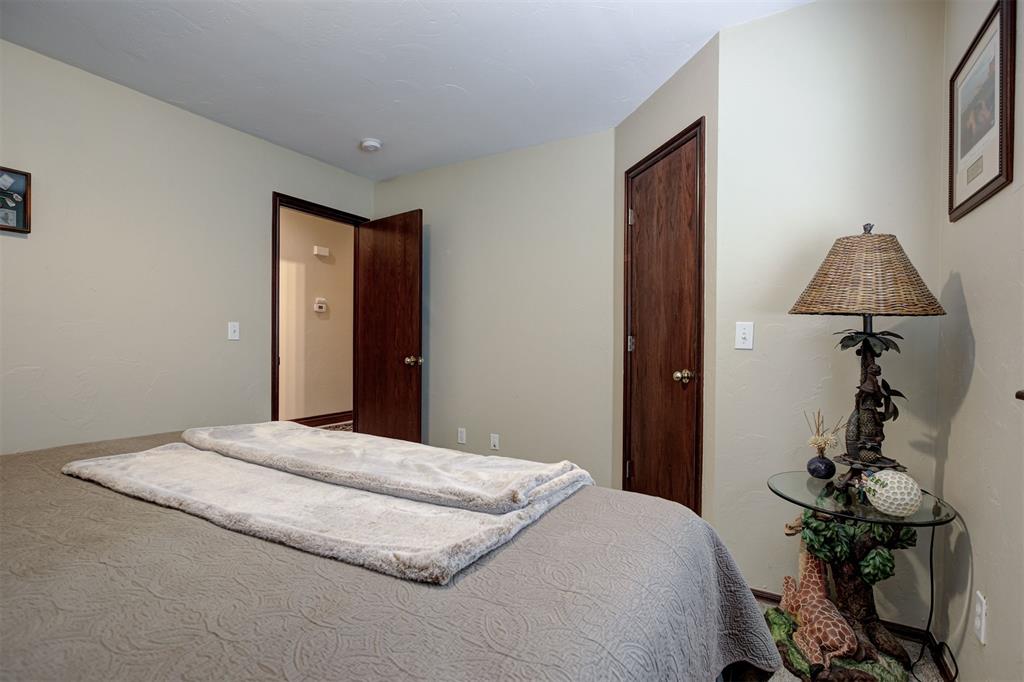 16708 Covington Manor Property Photo 34