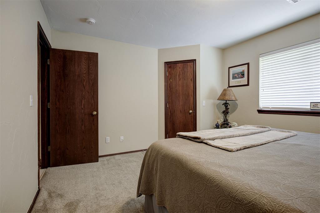 16708 Covington Manor Property Photo 38