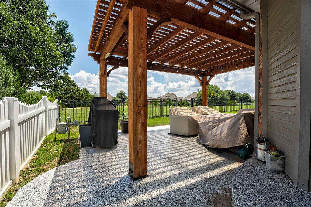 16708 Covington Manor Property Photo 40