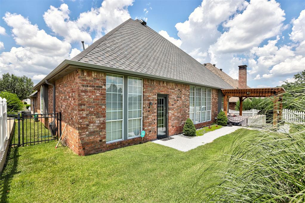 16708 Covington Manor Property Photo 43