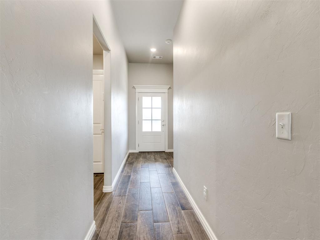 3317 Nw 187th Street Property Photo 4