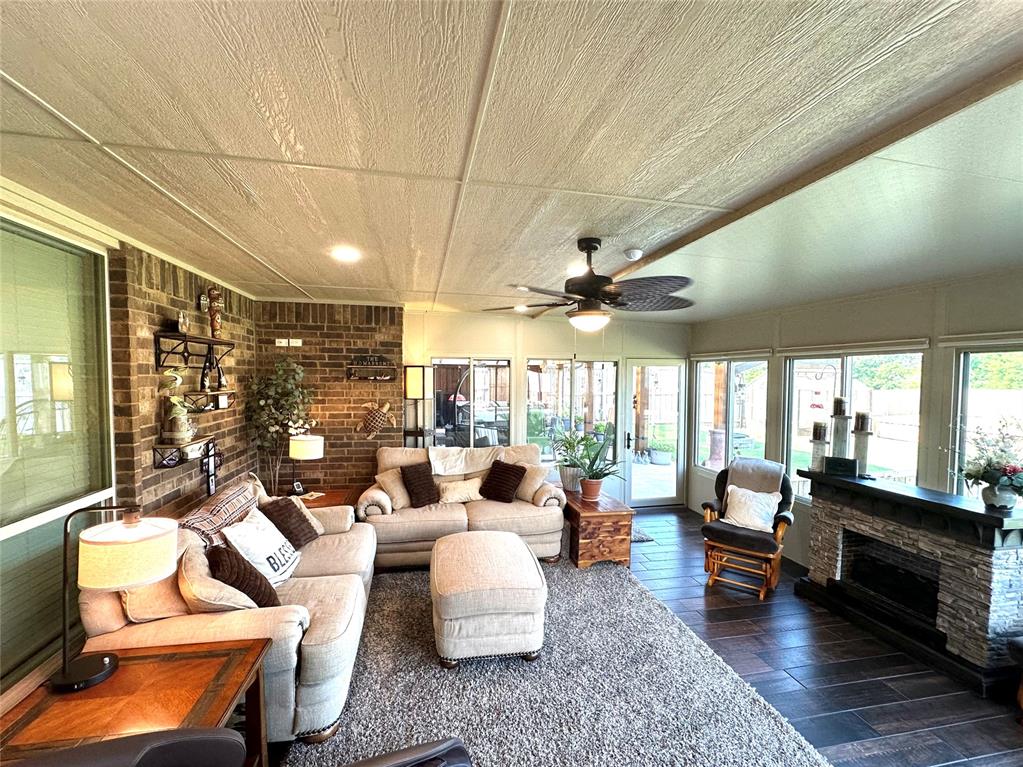 9565 N Bryan Road Property Photo 10