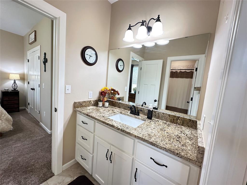 9565 N Bryan Road Property Photo 32