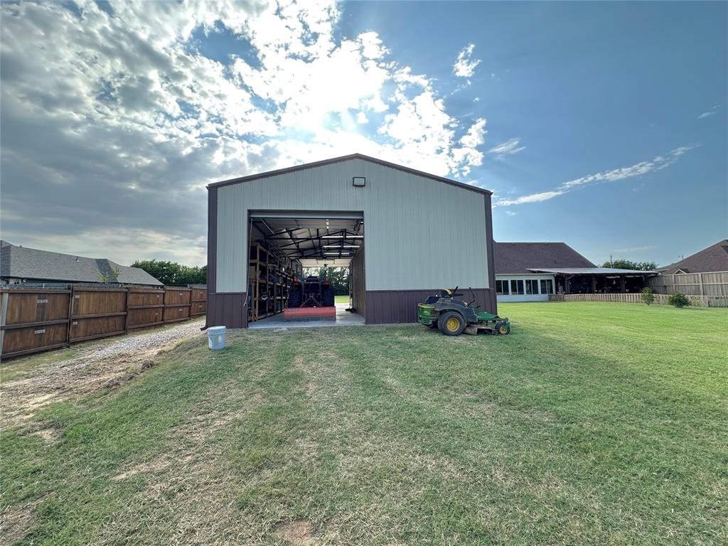 9565 N Bryan Road Property Photo 44