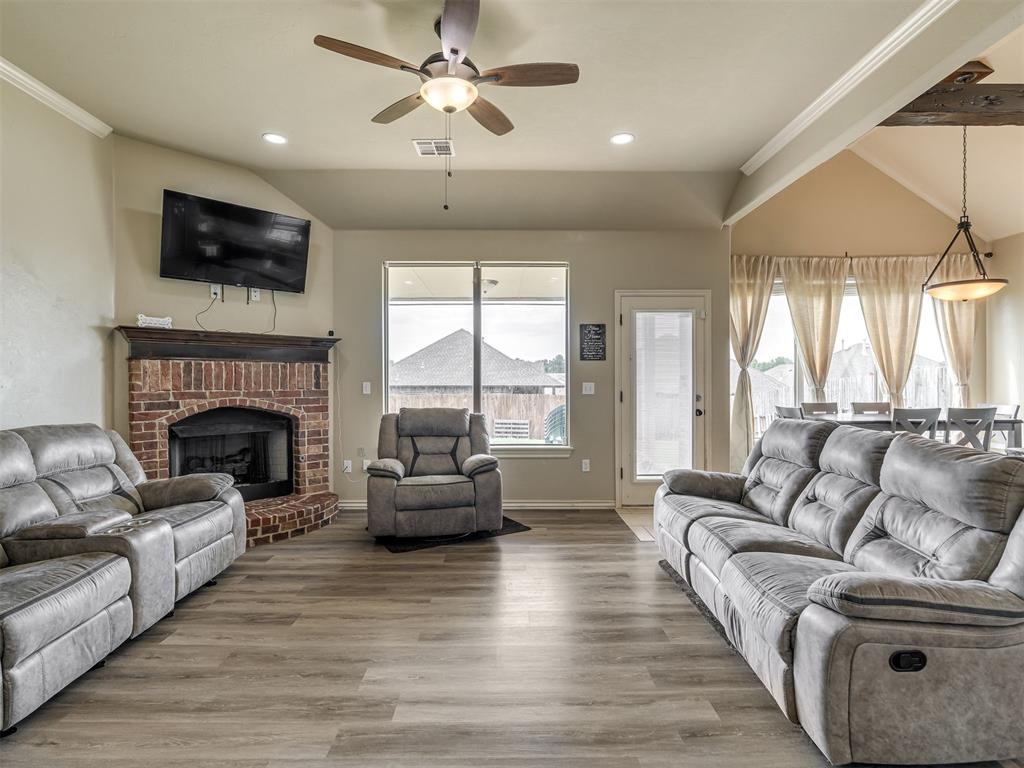 20764 Frontier Place Property Photo 14