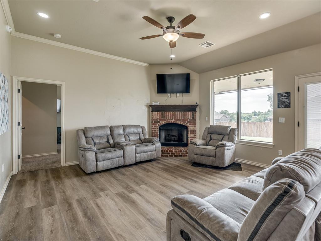 20764 Frontier Place Property Photo 16