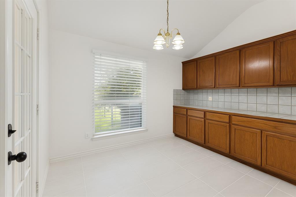 1833 Parkridge Drive Property Photo 7