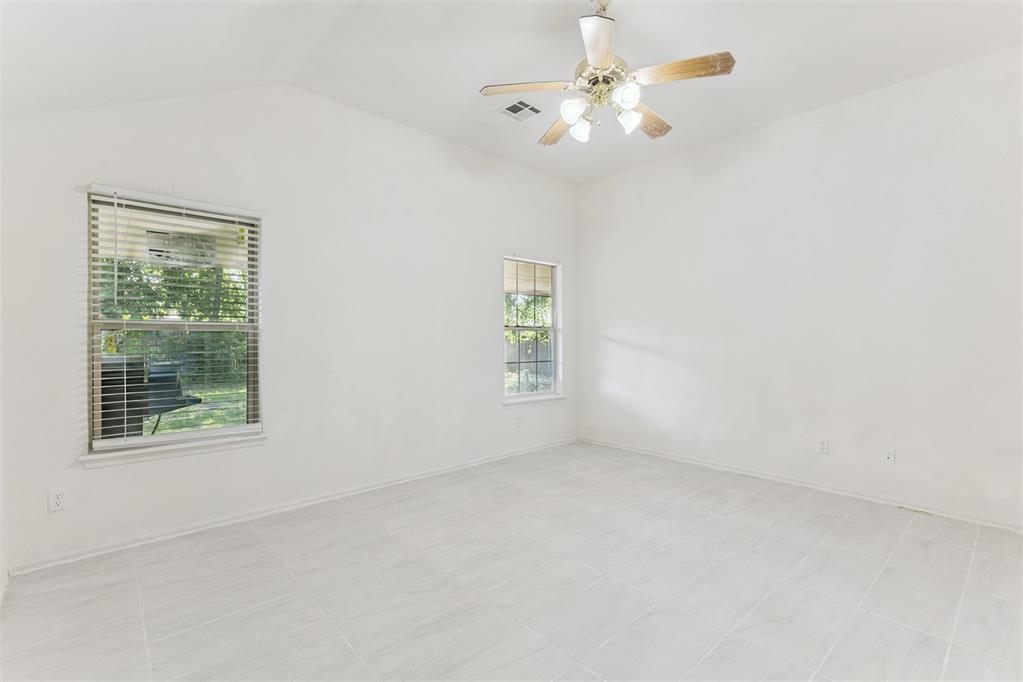 1833 Parkridge Drive Property Photo 17