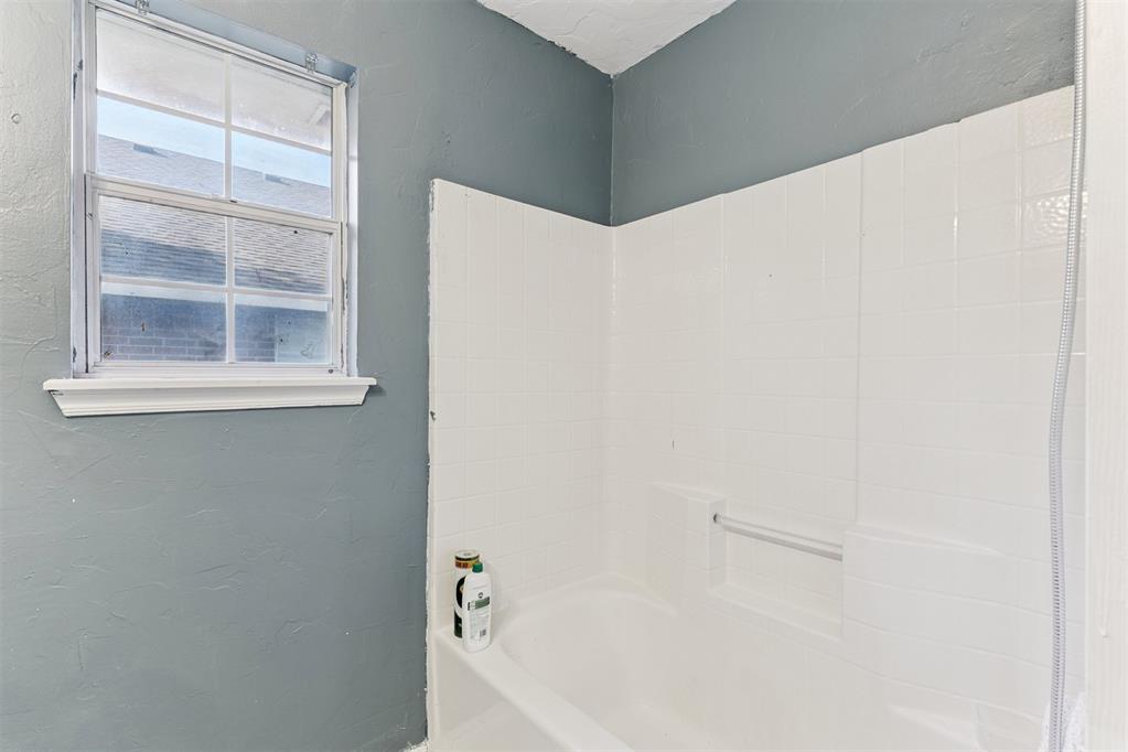 1833 Parkridge Drive Property Photo 30