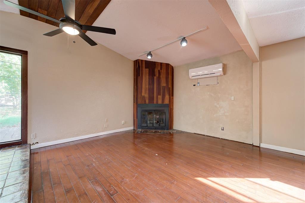1519 Charles Street Property Photo 10