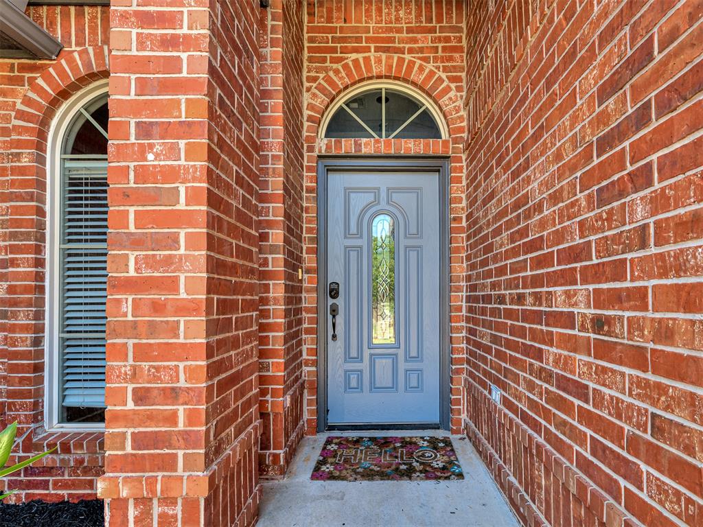 13150 Red Oak Drive Property Photo 4
