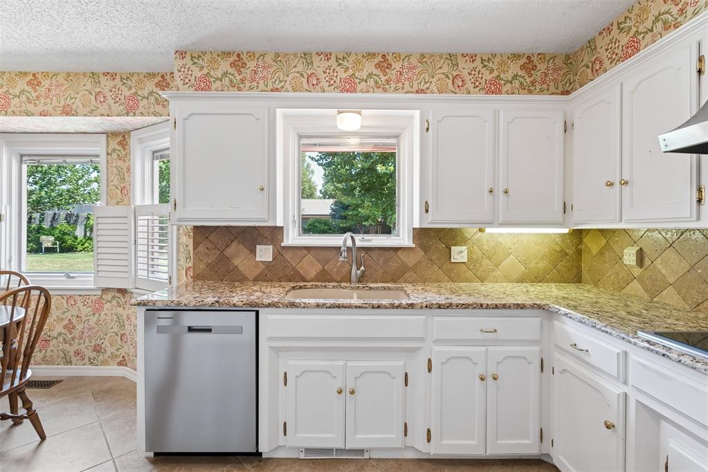 1305 Sims Avenue Property Photo 8