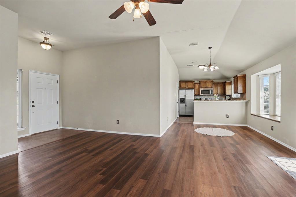 908 Denmark Street Property Photo 10