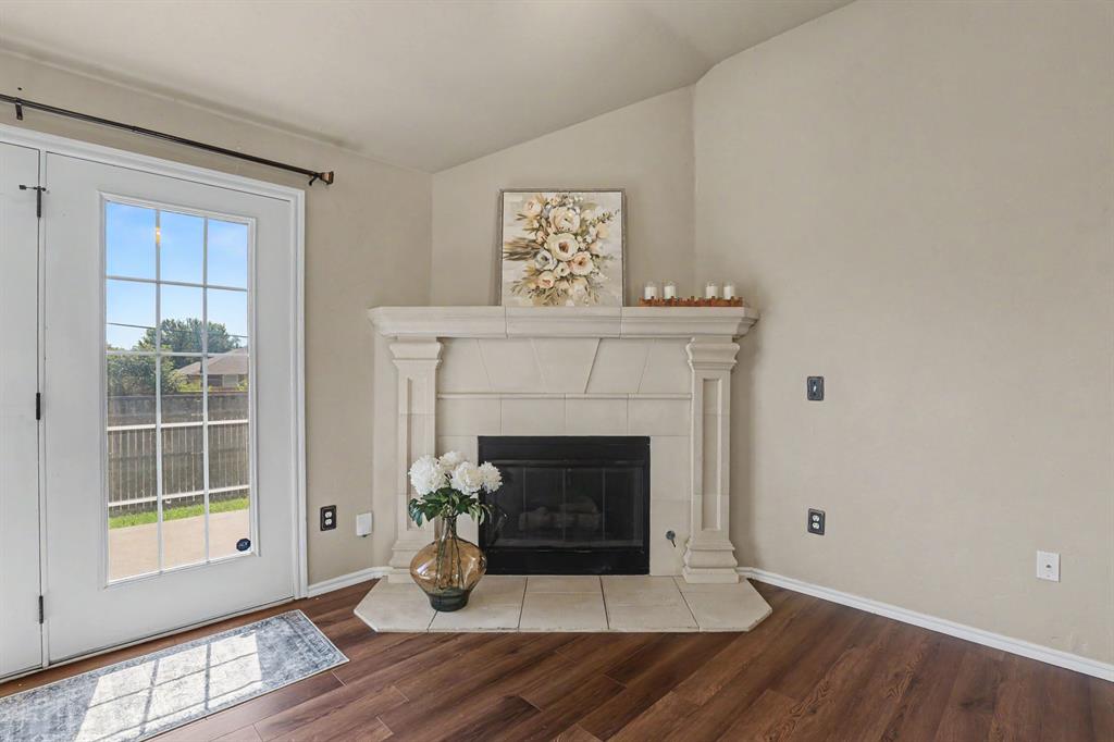 908 Denmark Street Property Photo 11