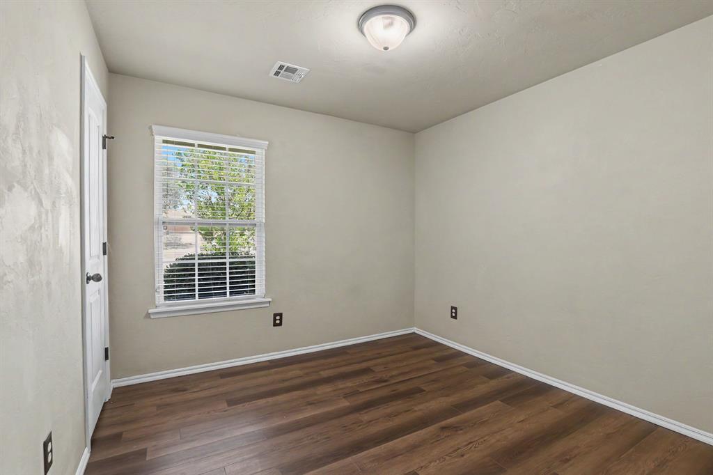 908 Denmark Street Property Photo 21