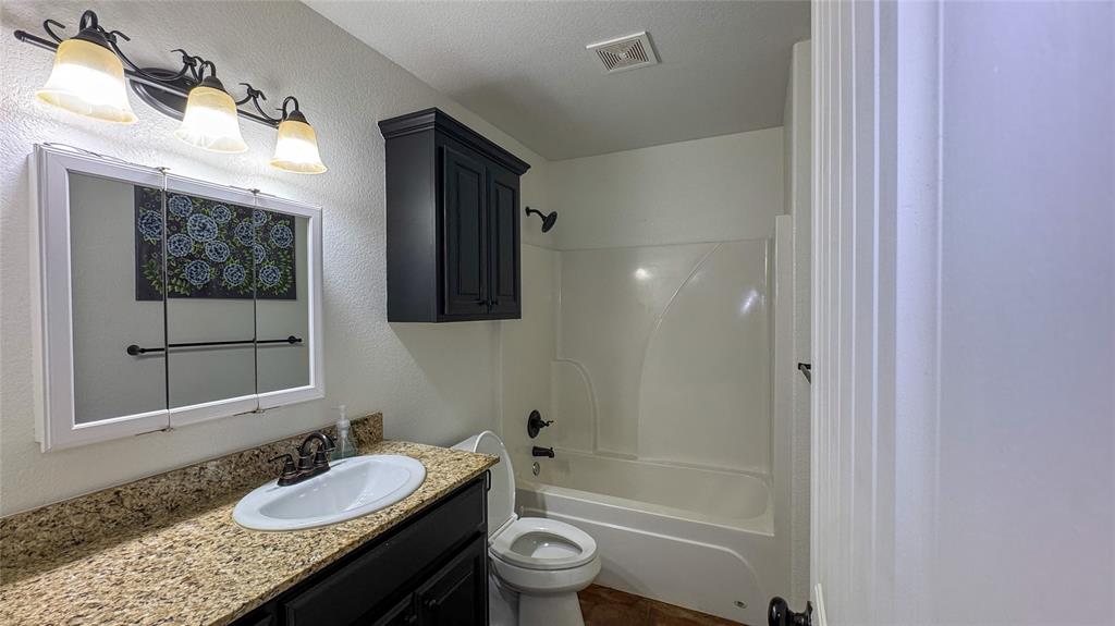 407 E Carlos Avenue Property Photo 29