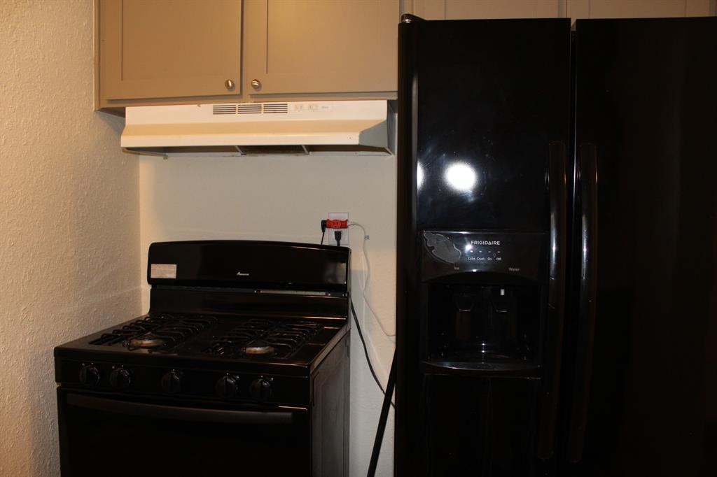 764 E Rose Drive Property Photo 7