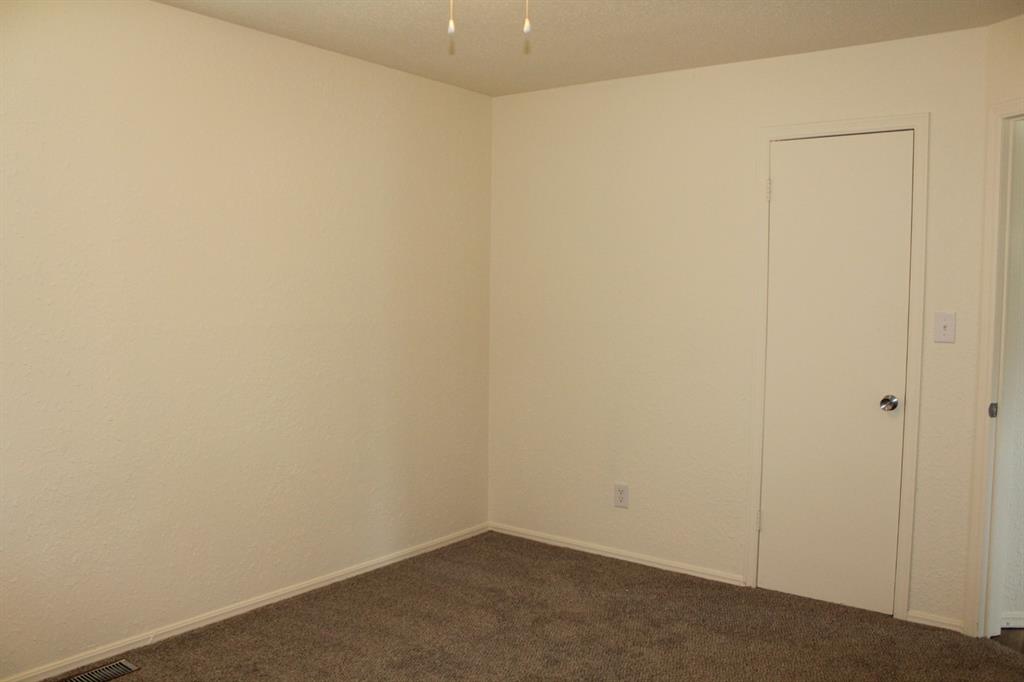 764 E Rose Drive Property Photo 10