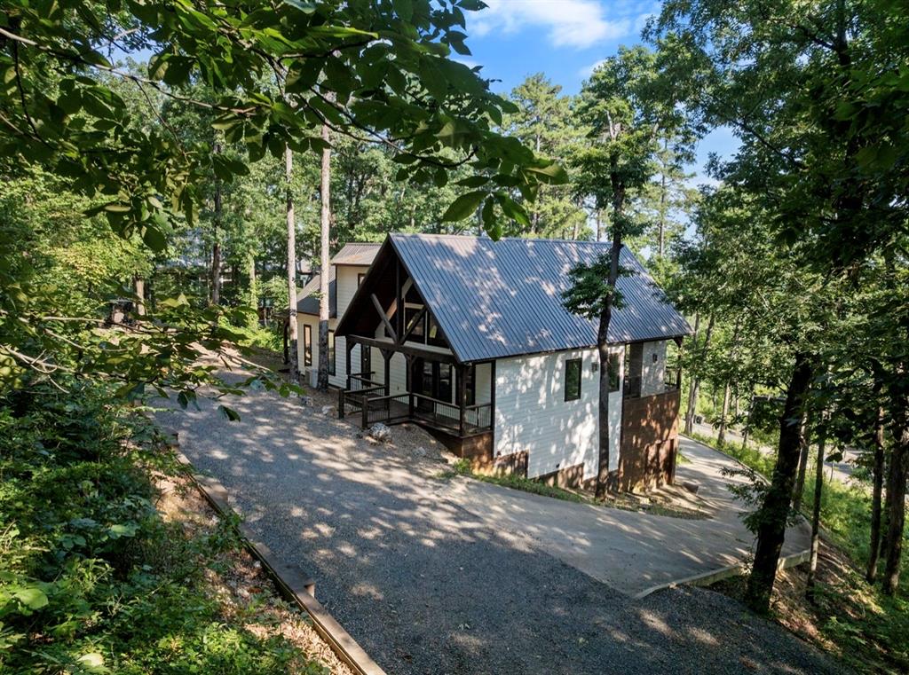 266 Moonshiner Springs Trail Property Photo 4