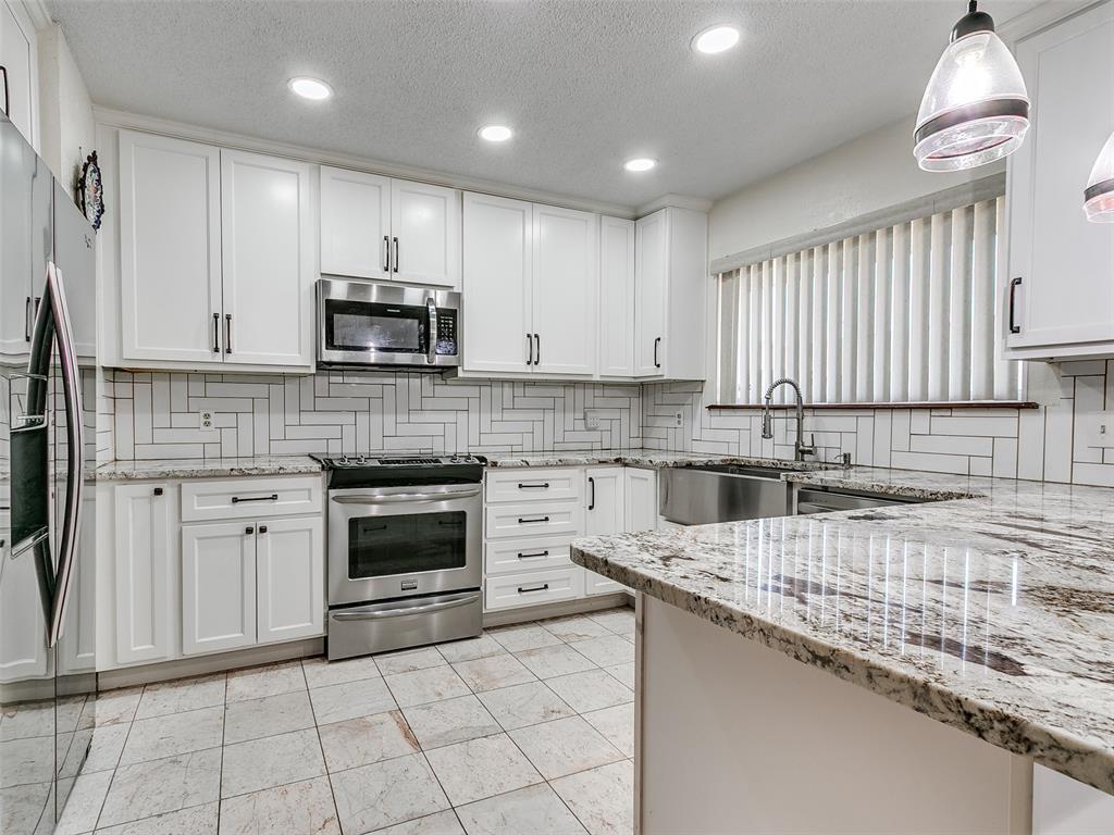 10134 Southridge Drive Property Photo 3
