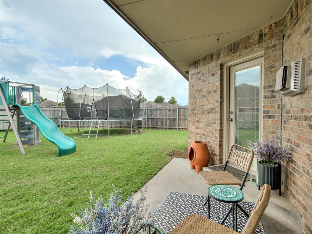8908 Sw 54th Street Property Photo 33
