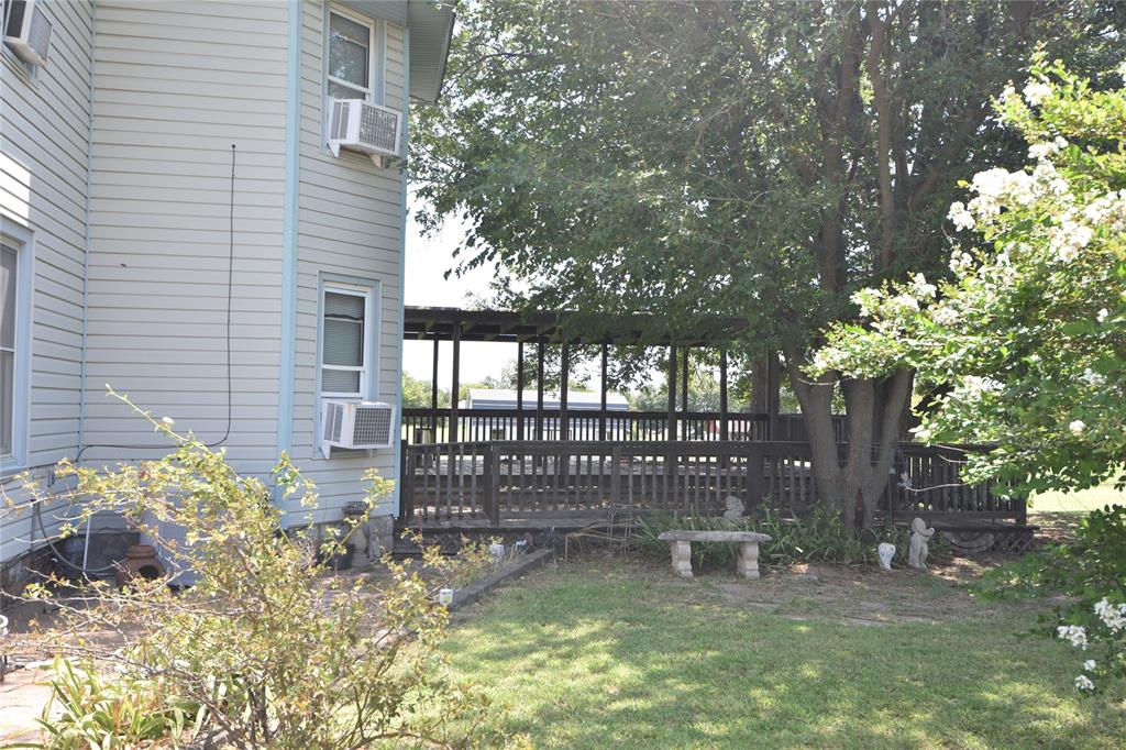 330 S Academy Road Property Photo 3