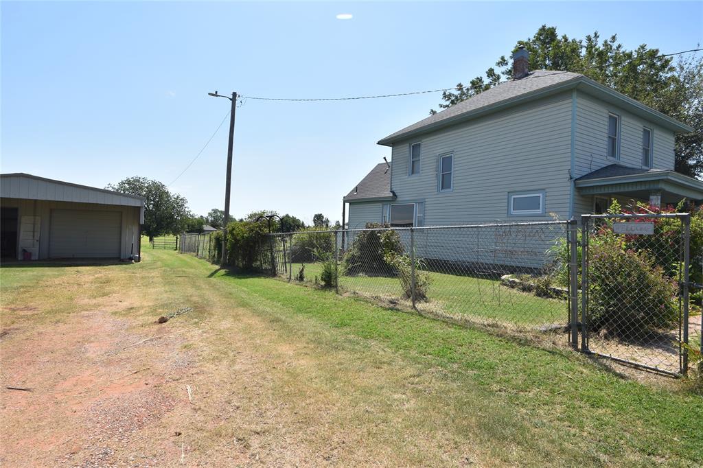 330 S Academy Road Property Photo 10