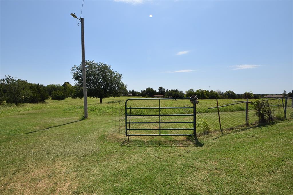 330 S Academy Road Property Photo 11