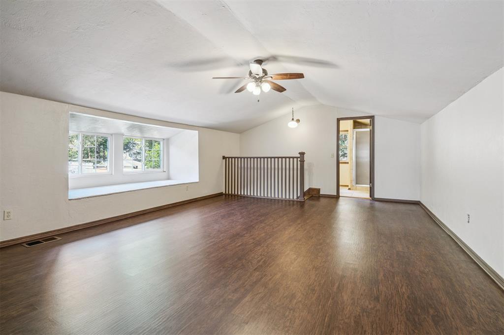 200 N Cedar Mountain Avenue Property Photo 18