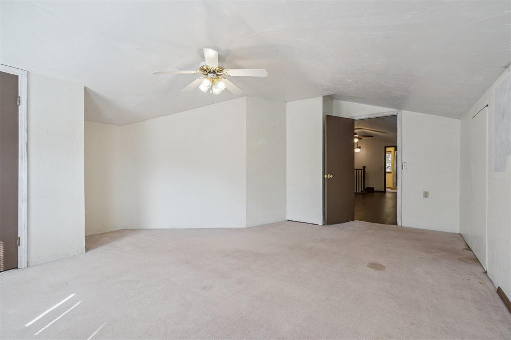 200 N Cedar Mountain Avenue Property Photo 21