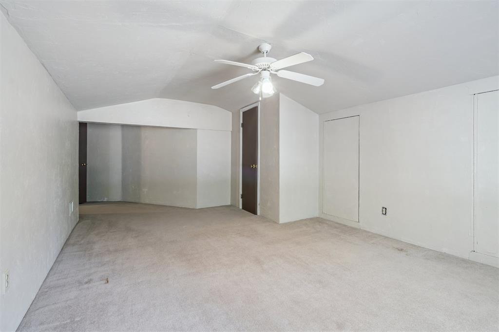 200 N Cedar Mountain Avenue Property Photo 23