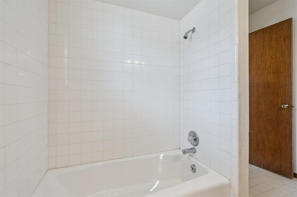 200 N Cedar Mountain Avenue Property Photo 27