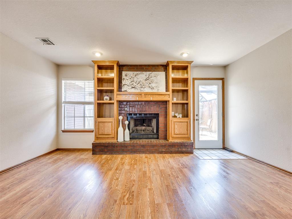 13004 Willow Crest Lane Property Photo 8