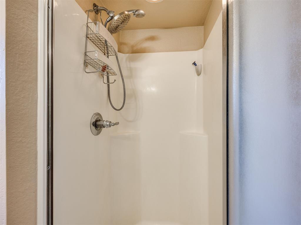 13004 Willow Crest Lane Property Photo 21