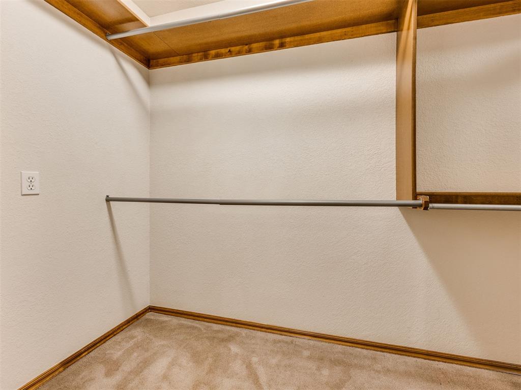 13004 Willow Crest Lane Property Photo 24