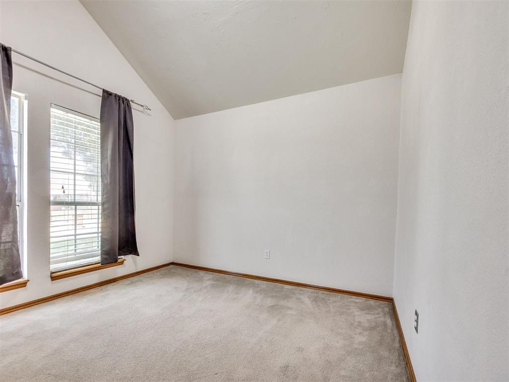 13004 Willow Crest Lane Property Photo 27