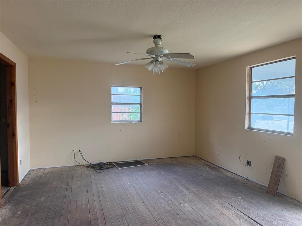 509 N N 4th ; I-40-bl Street Property Photo 3