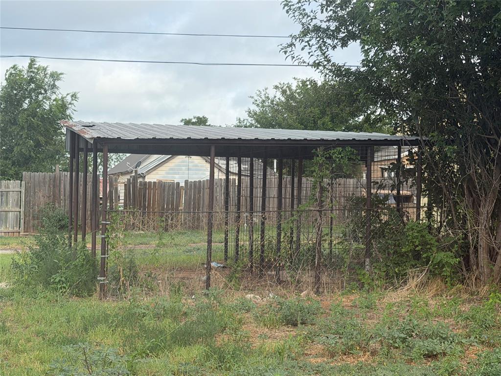 509 N N 4th ; I-40-bl Street Property Photo 8