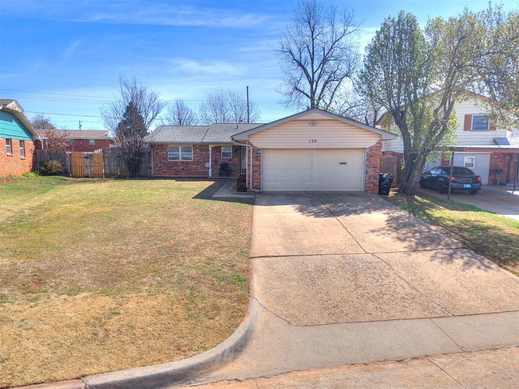 124 Oakside Drive Property Photo 1