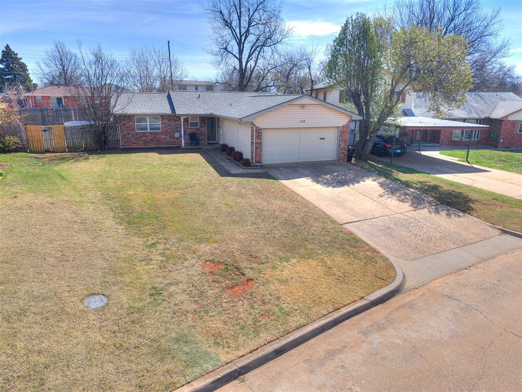 124 Oakside Drive Property Photo 3