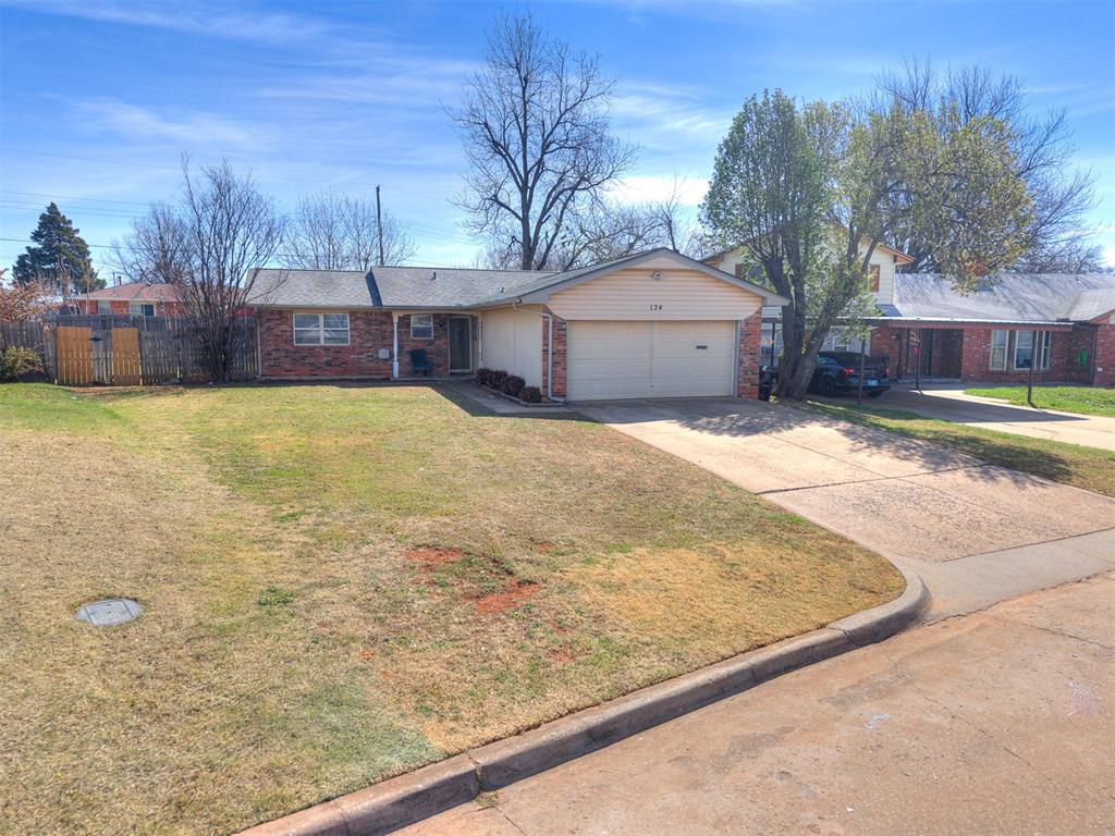 124 Oakside Drive Property Photo 5