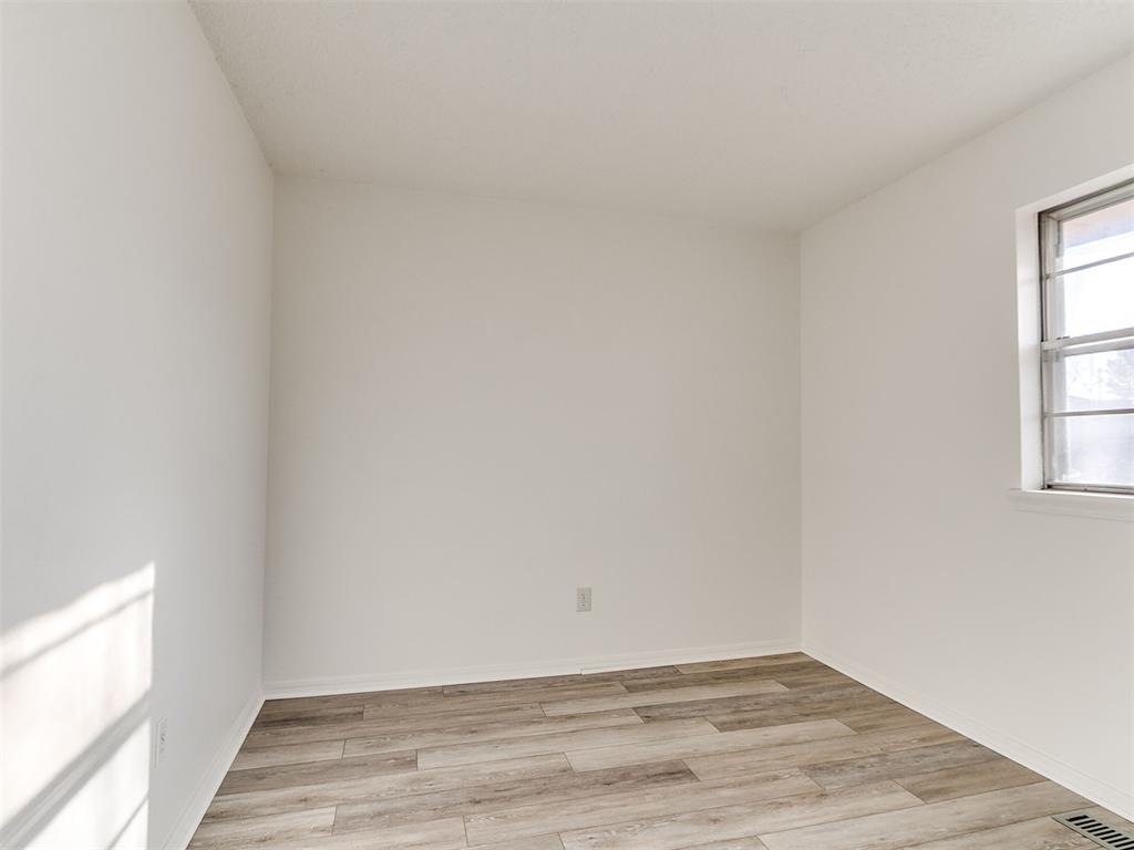 124 Oakside Drive Property Photo 28