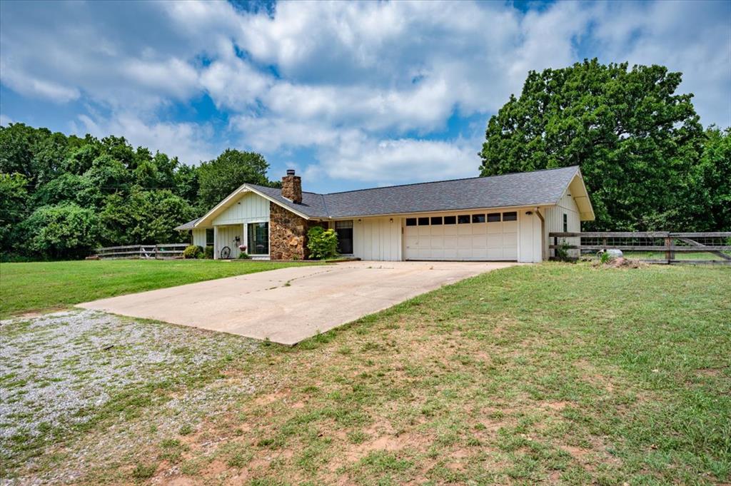 870419 S 3420 Road Property Photo 3