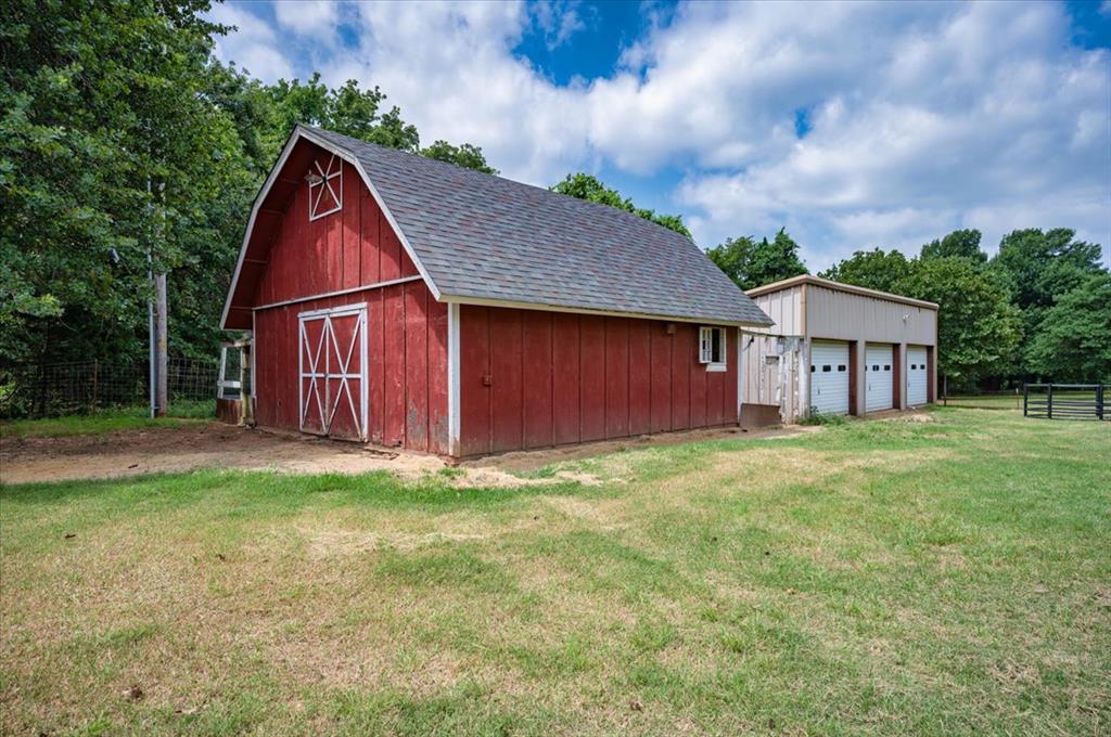 870419 S 3420 Road Property Photo 4