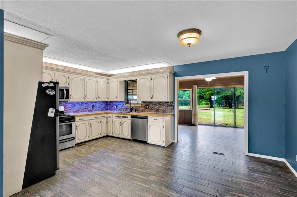 870419 S 3420 Road Property Photo 14